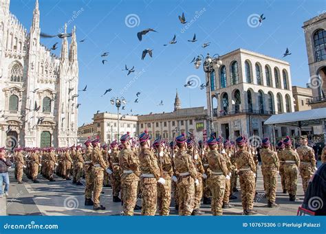 Milano Italy:military Parade Editorial Photo - Image of marching, order ...