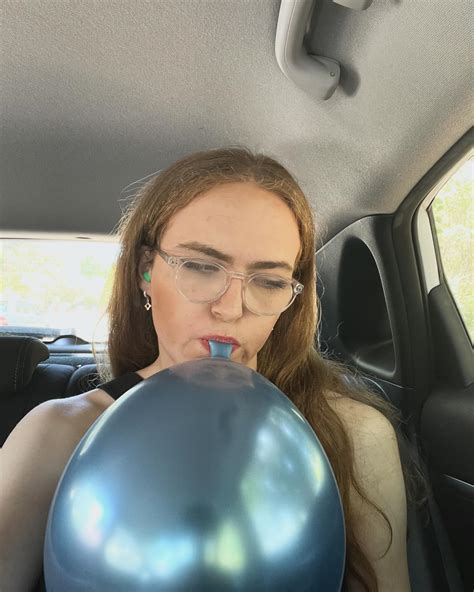 Alexa Looner 🎈 (@alexapopsloons) • Instagram photos and videos