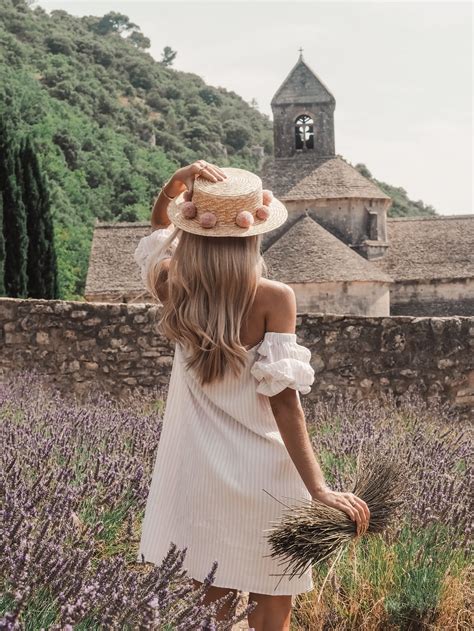 A Day in Avignon & The Lavender Fields - Fashion Mumblr
