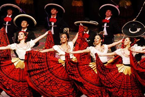 A colorful place called world: Ballet Folklórico de México