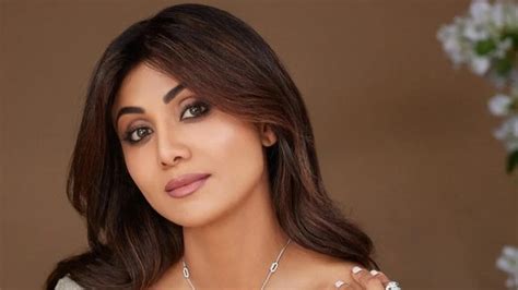 When Shilpa Shetty Kundra took the ‘mobility challenge’ | Fitness News ...
