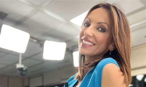 laila jimenez muestra lo  sucede cuando se apagan las camaras de los