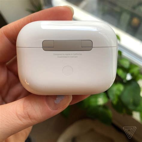 Apple has moved some AirPods Pro manufacturing from China to Vietnam ...