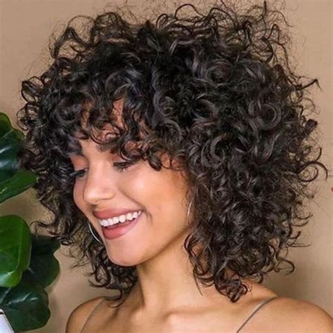 Long Bob Médio Cacheado - Corte Long Bob Médio: Versões Diferentes para se Destacar!