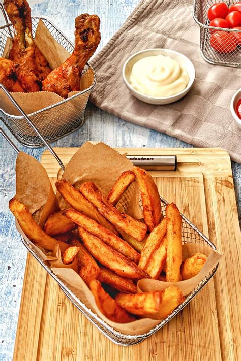 Knusprige selbstgemachte Pommes - Einfaches Rezept - Instakoch.de