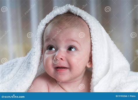 Bang gemaakte baby stock foto. Image of zuigeling, kaukasisch - 9193266