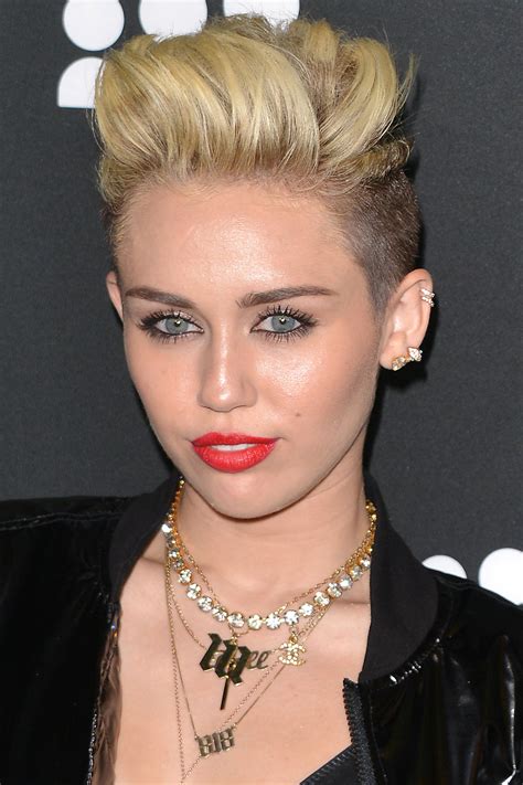Miley Cyrus Pictures (1904 Images)