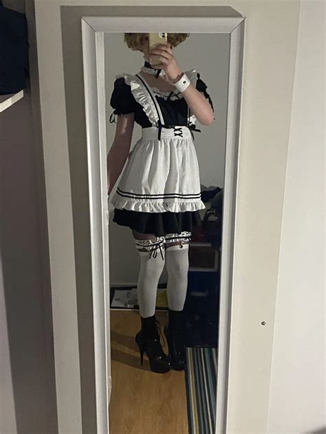 Can I be ur sissy goth maid? | Scrolller