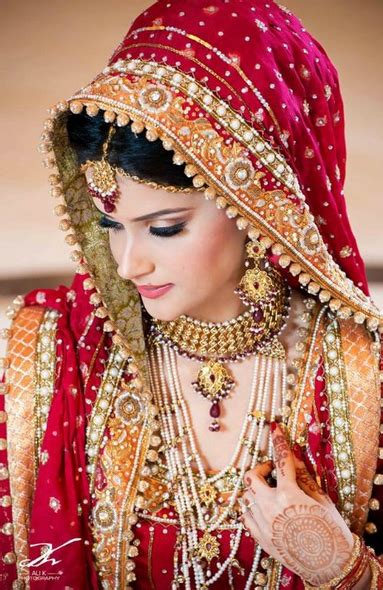 Bridal Makeup Tips For Indian Brides Bridal Makeup Tips, Bengali Bridal ...