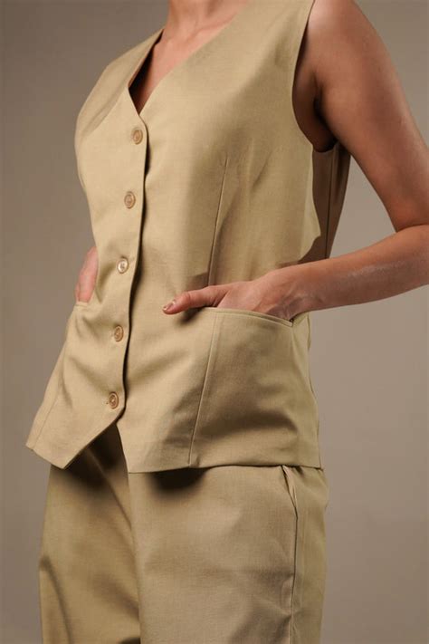 Office Wear for Women | Stylish Work Wear Outfits - Nolabels