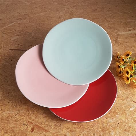 jual  piring makan keramik color polos piring keramik piring