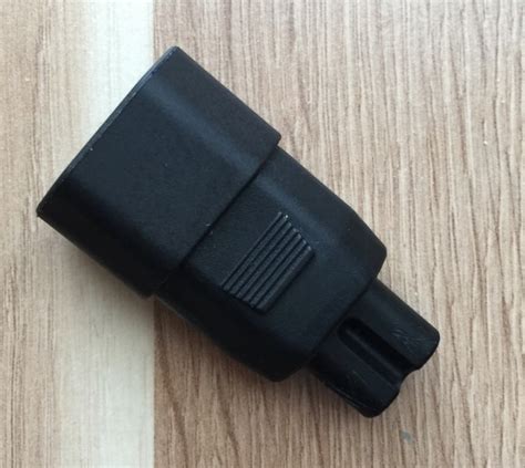 Wireworld IEC to C7 IEC adapter - audioweb