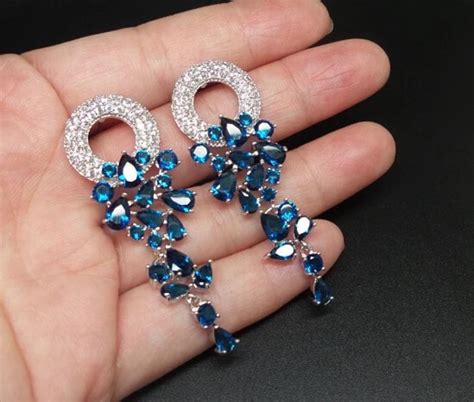 Pin de ekta jain en jewellery lover | Collar bisuteria, Aretes, Joyeria