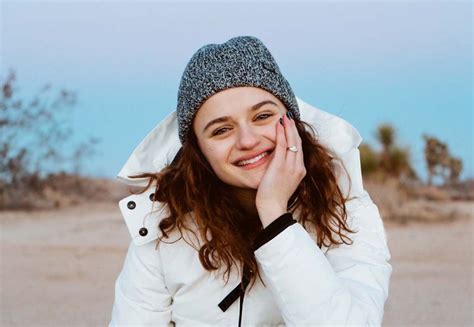 Joey King’s Engagement Ring: Price, Carat Count, Details | Us Weekly