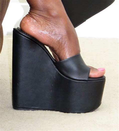 women white wedge heels 4