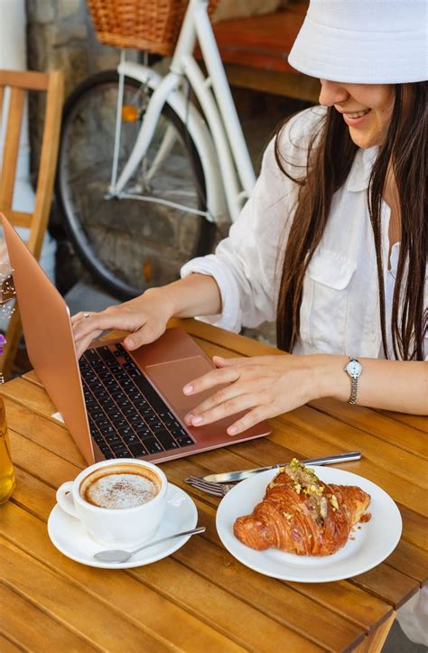 WEB & DIGITAL DOMINANCE - Corecreative - 1 web expert 4 you!