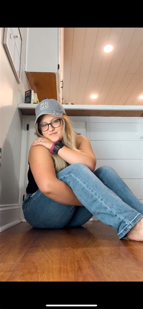 Creatorland | Tori Klingler - Creator, Influencer, YouTuber - Grain