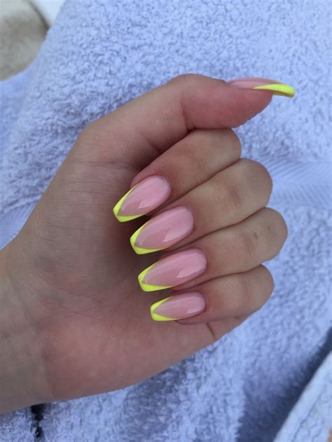 Любимый френч 💛 | Nails, Beauty, Jewelry