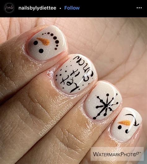 Snowman nails | Snowman nails, Christmas nails, Xmas nails