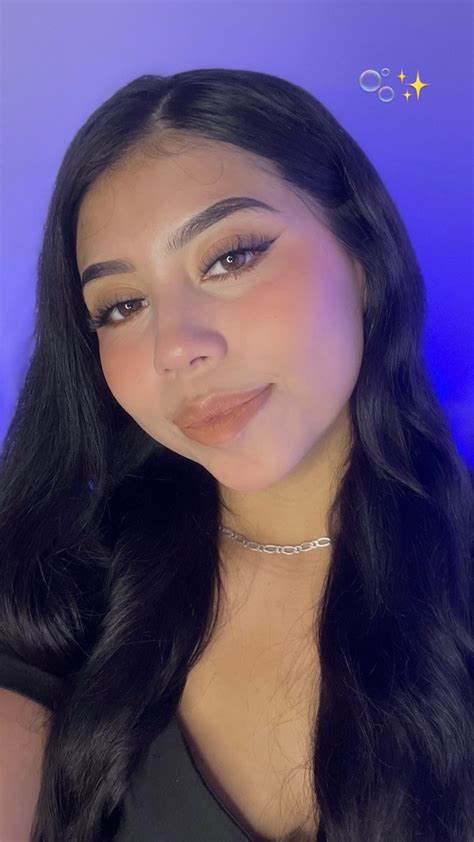 Yasmin Luna | content creator (@soy_yasminluna) • Instagram photos and