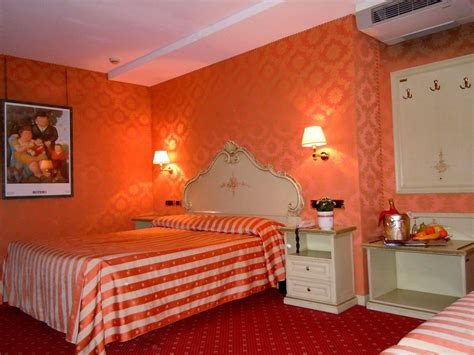 LUX HOTEL VENICE