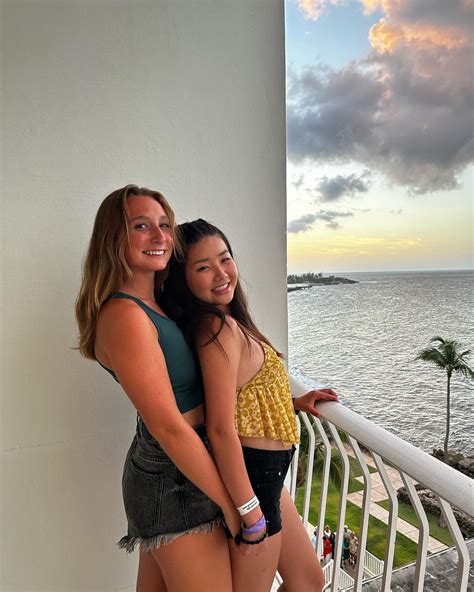 Mia Jin (@miaajiin) • Instagram photos and videos