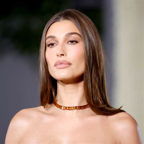 See How Wedding Cakes Have Changed Over the Past 100 Years | Glamour