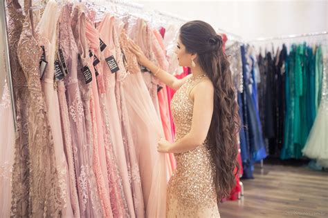 Loja de vestidos de festa apresenta nova coleção em São Bernardo