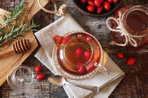 Чай с шиповником – простой и вкусный рецепт, как приготовить пошагово