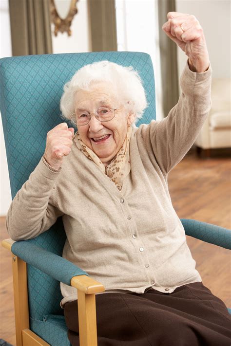 45 Life Lessons Written by a "90-Year-Old" Woman That'll Put Everything