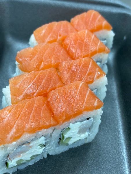 Вечер – время для расслабления и наслаждения вкусными роллами | Суши ...