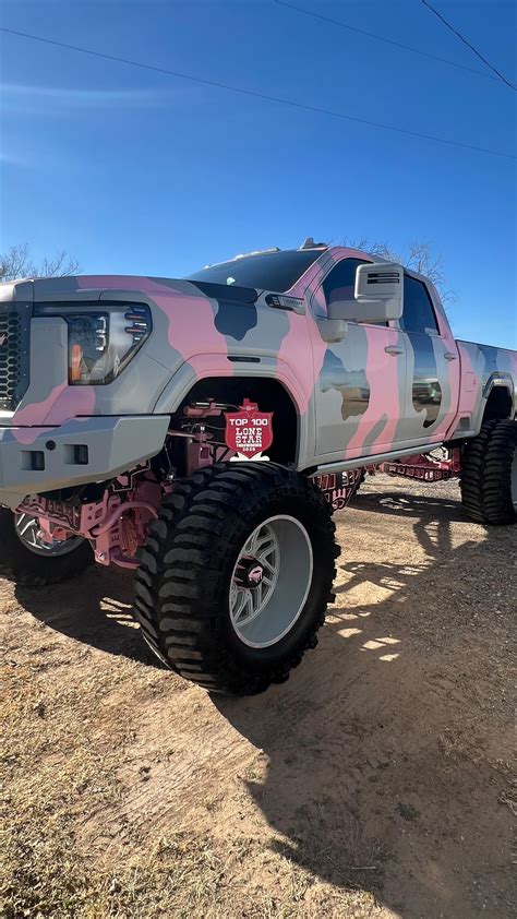 Chloe Yonker (@thecumminscowgirl) • Instagram photos and videos