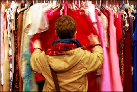 apps  sell clothes  fees