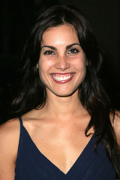 Pictures of Carly Pope