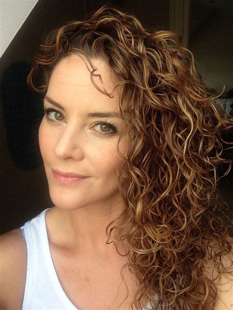 natural curly hair