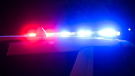 Ex-Missouri police looked through women's phones for naked pics: DOJ