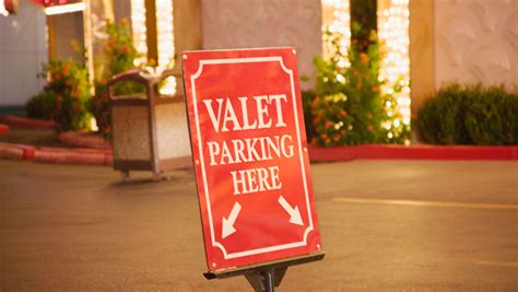20-40-60 Etiquette: Here’s a tip for valet parking