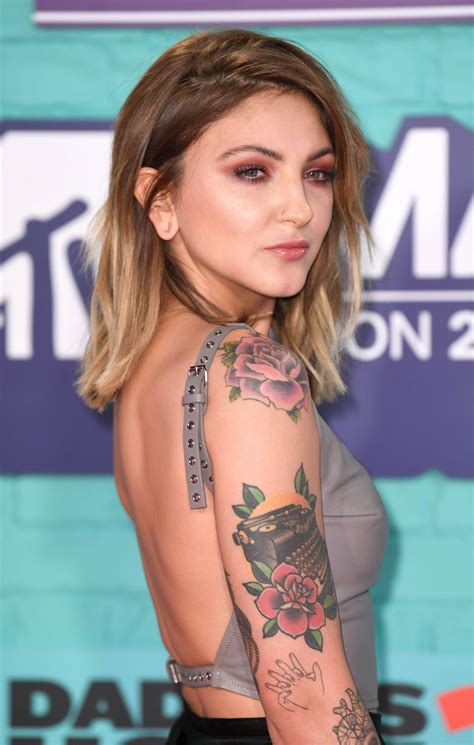JULIA MICHAELS at 2017 MTV Europe Music Awards in London 11/12/2017