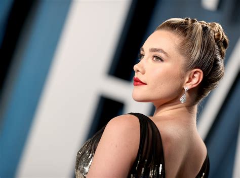 Critics are obsessed with the latest florence pugh hair color
