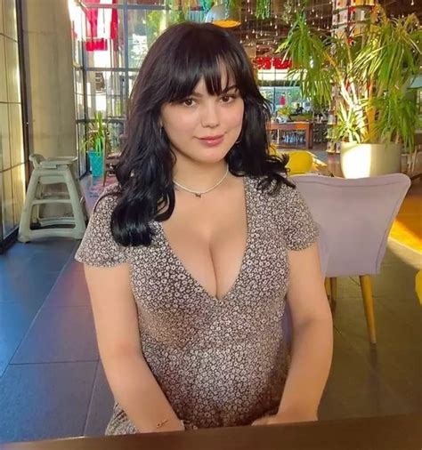 Kayla's OnlyFans: A Controversial Look - Truth or Fiction