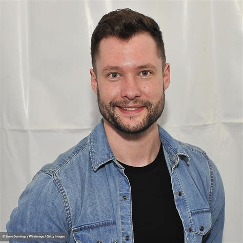 Calum Scott - Télécharger et écouter les albums.