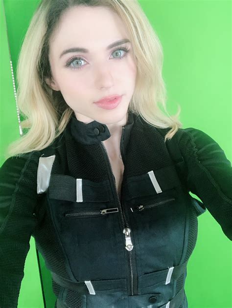 Amouranth - Kaitlyn Siragusa Instagram - Sitios Online Para Adultos En