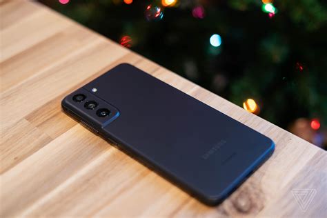 Samsung представила Galaxy S21 FE — «народный» флагман с 6,4-дюймовым ...