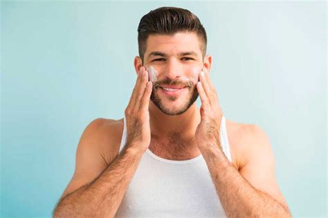 The Rising Trend of Male Makeup - Blufashion