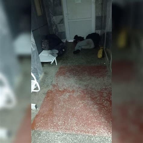 В омском Минздраве заявили, что немытые бомжи имеют право ночевать в ...