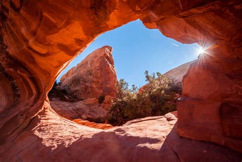 What is the weather like in Arches National Park?