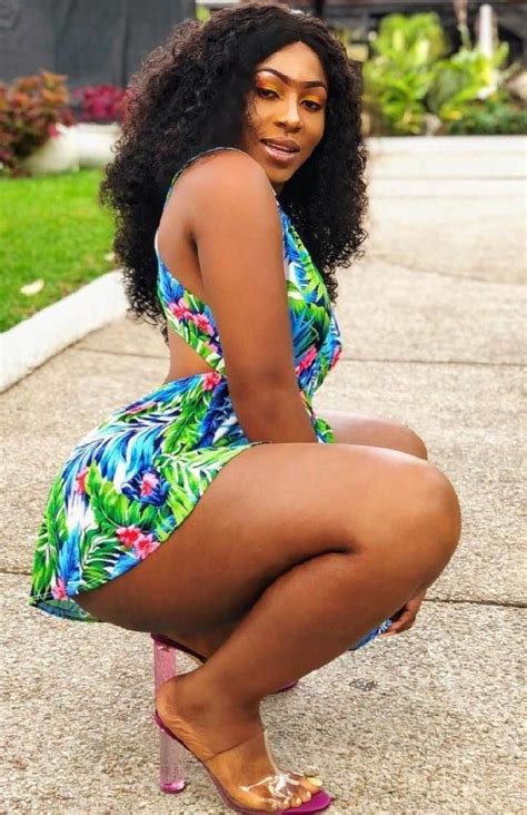 pin  black women curves