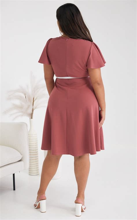 CABERNET SWEETHEART V FLUTTER SLEEVE DRESS - ROSE – By Amica
