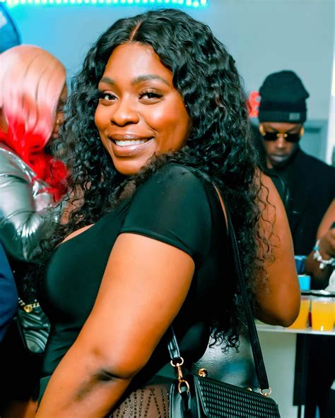 Nathalia Wilks | 💙 New Page | Instagram