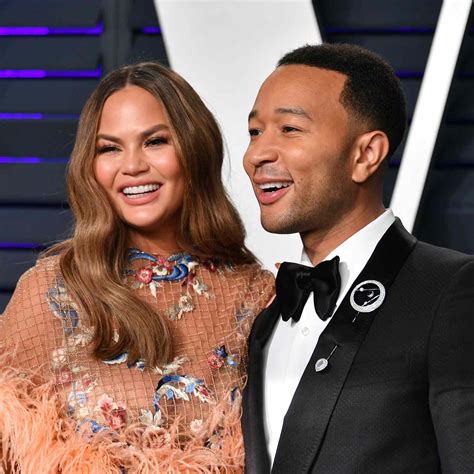 SAD NEWS: 15 minutes ago in New York, “Chrissy Teigen”, wife of singer